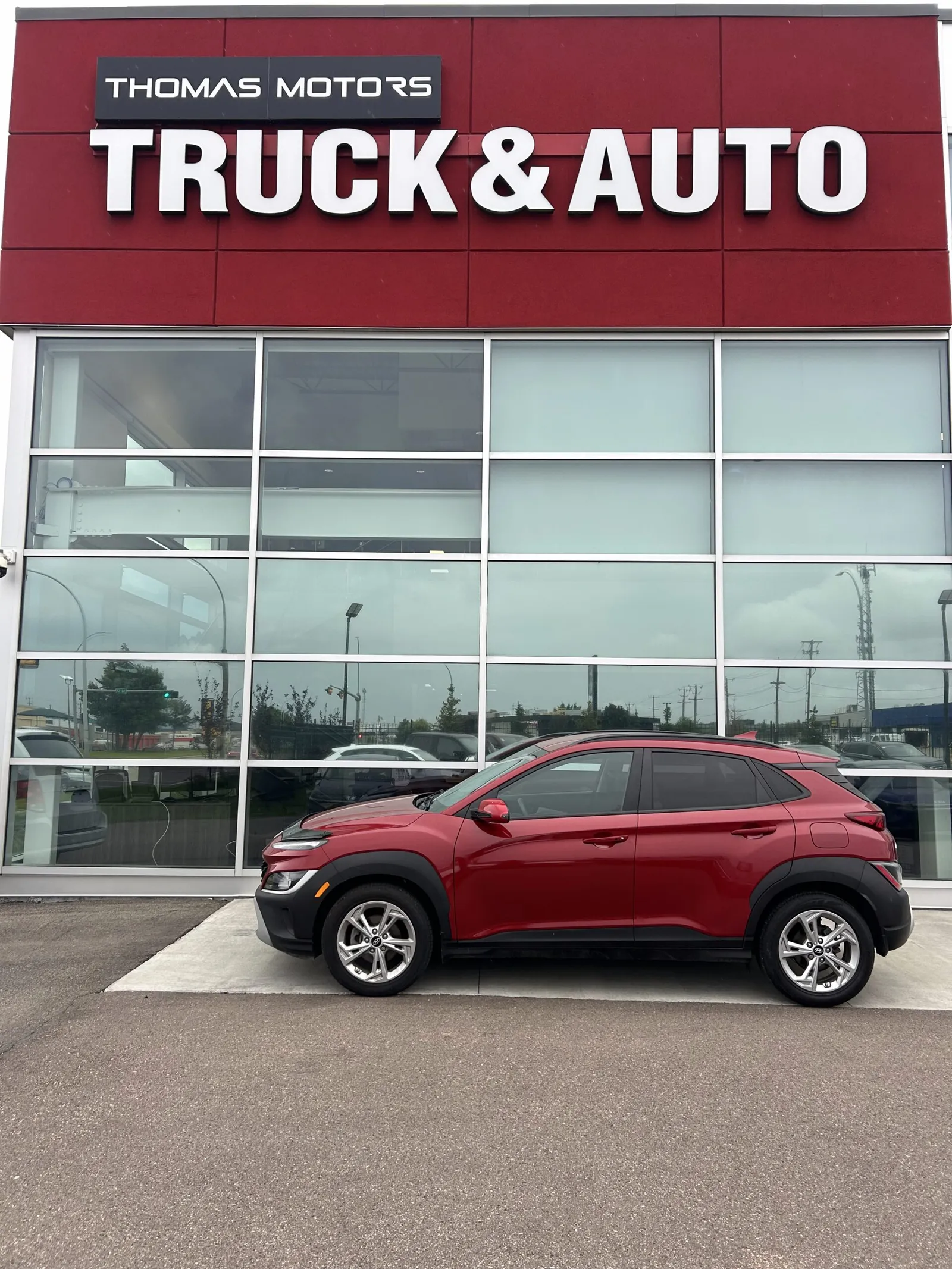 2022 Hyundai Kona LE - Photo 2