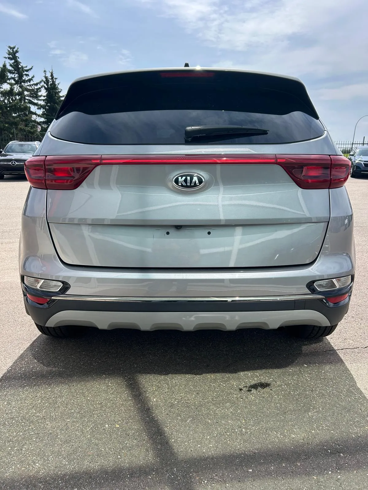 2022 Kia Sportage EX - Photo 4