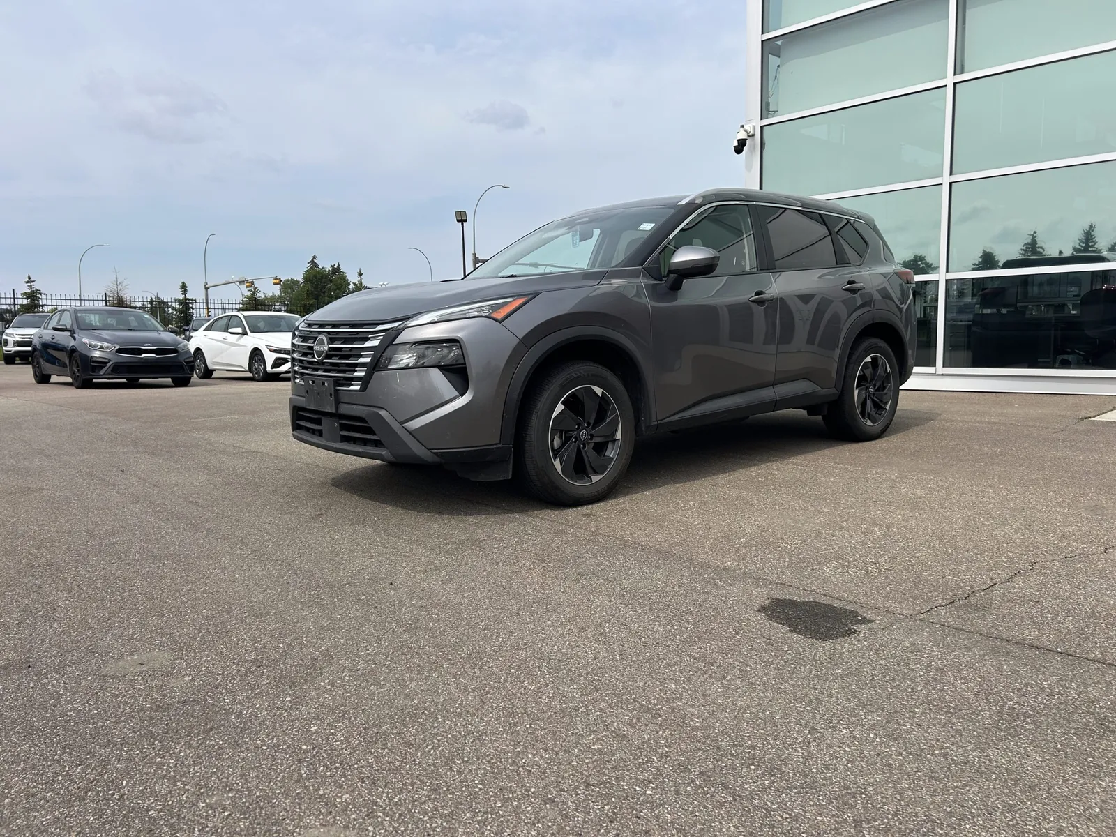 2025 Nissan Rogue SV - Photo 1