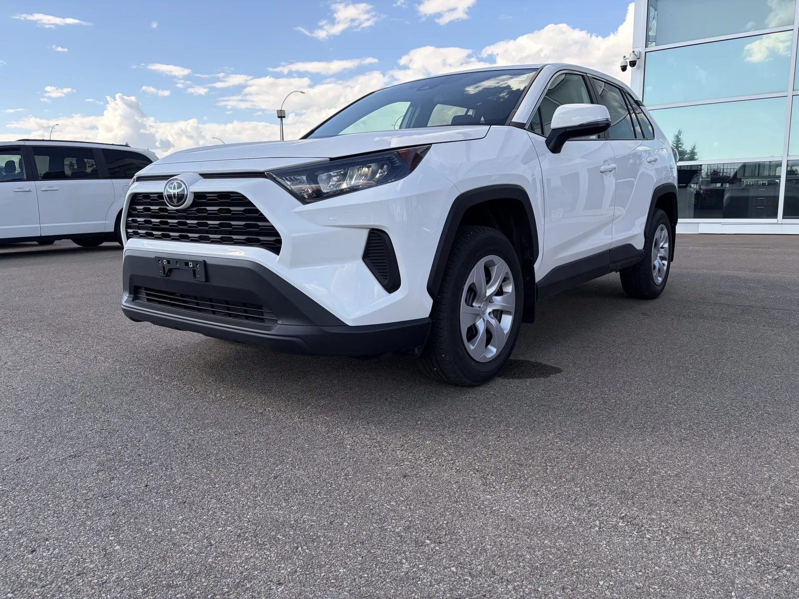 2025 Toyota RAV4 LE - Photo 4